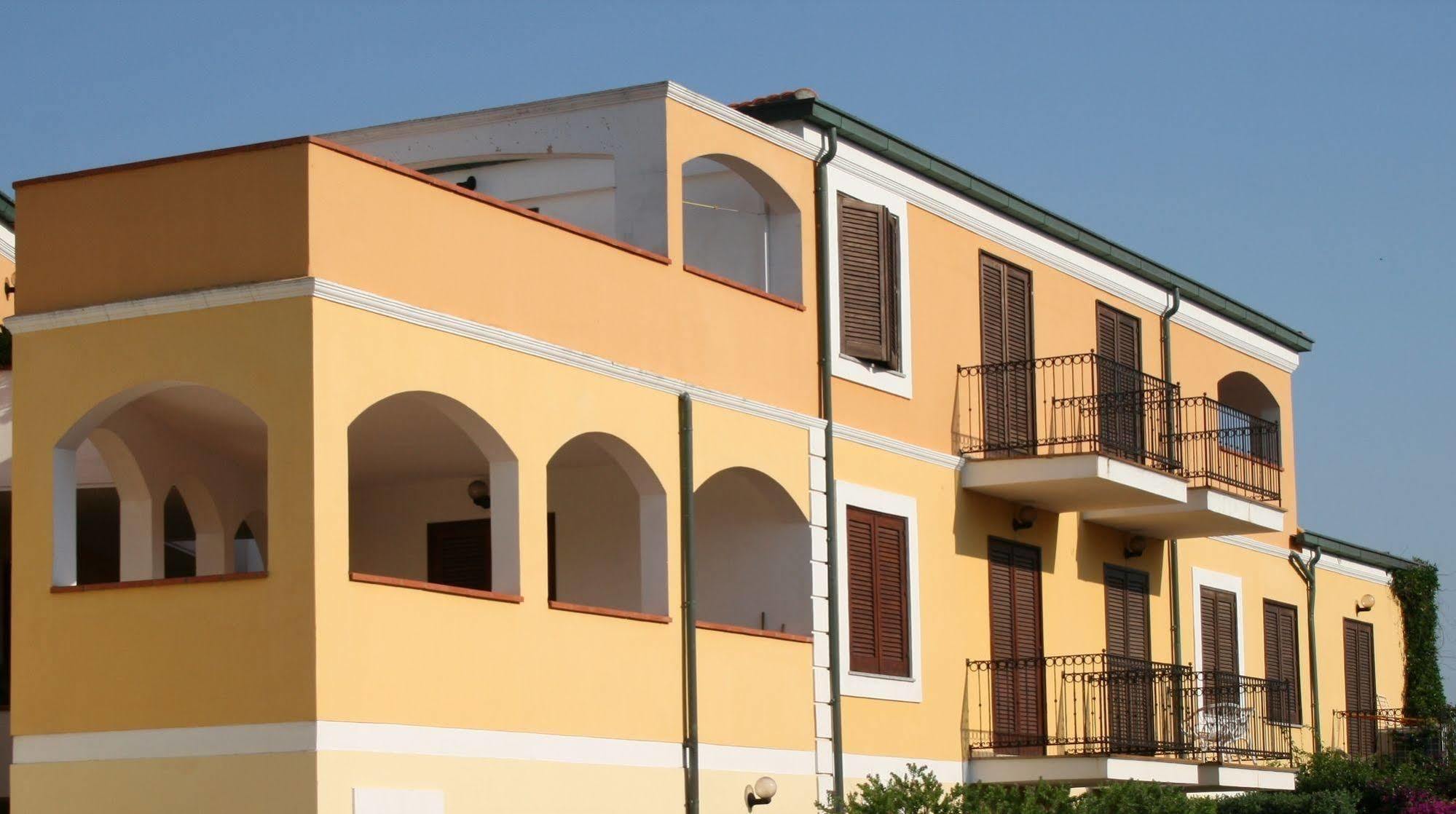 Residence Le Pavoncelle Santa Teresa Gallura Dış mekan fotoğraf