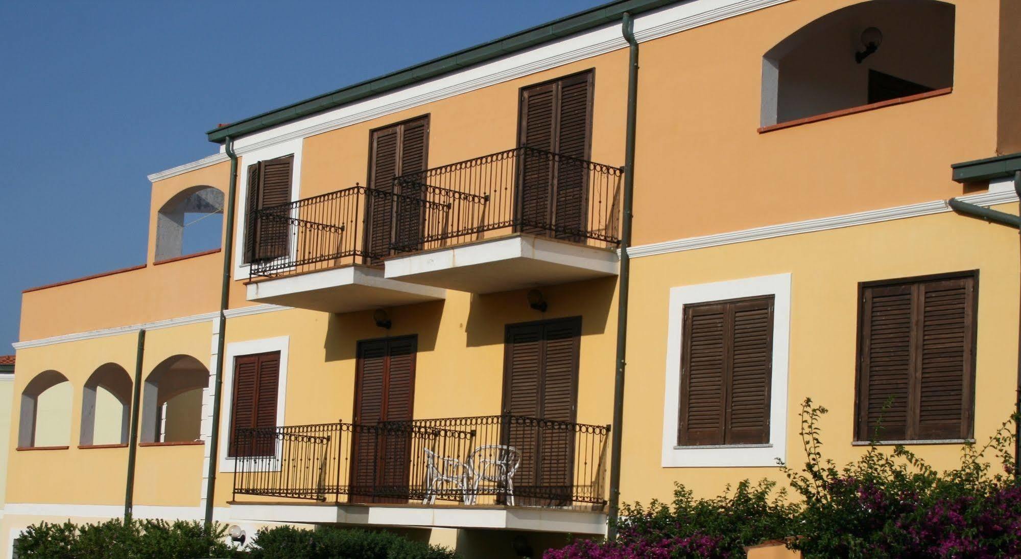 Residence Le Pavoncelle Santa Teresa Gallura Dış mekan fotoğraf