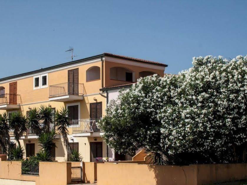 Residence Le Pavoncelle Santa Teresa Gallura Dış mekan fotoğraf